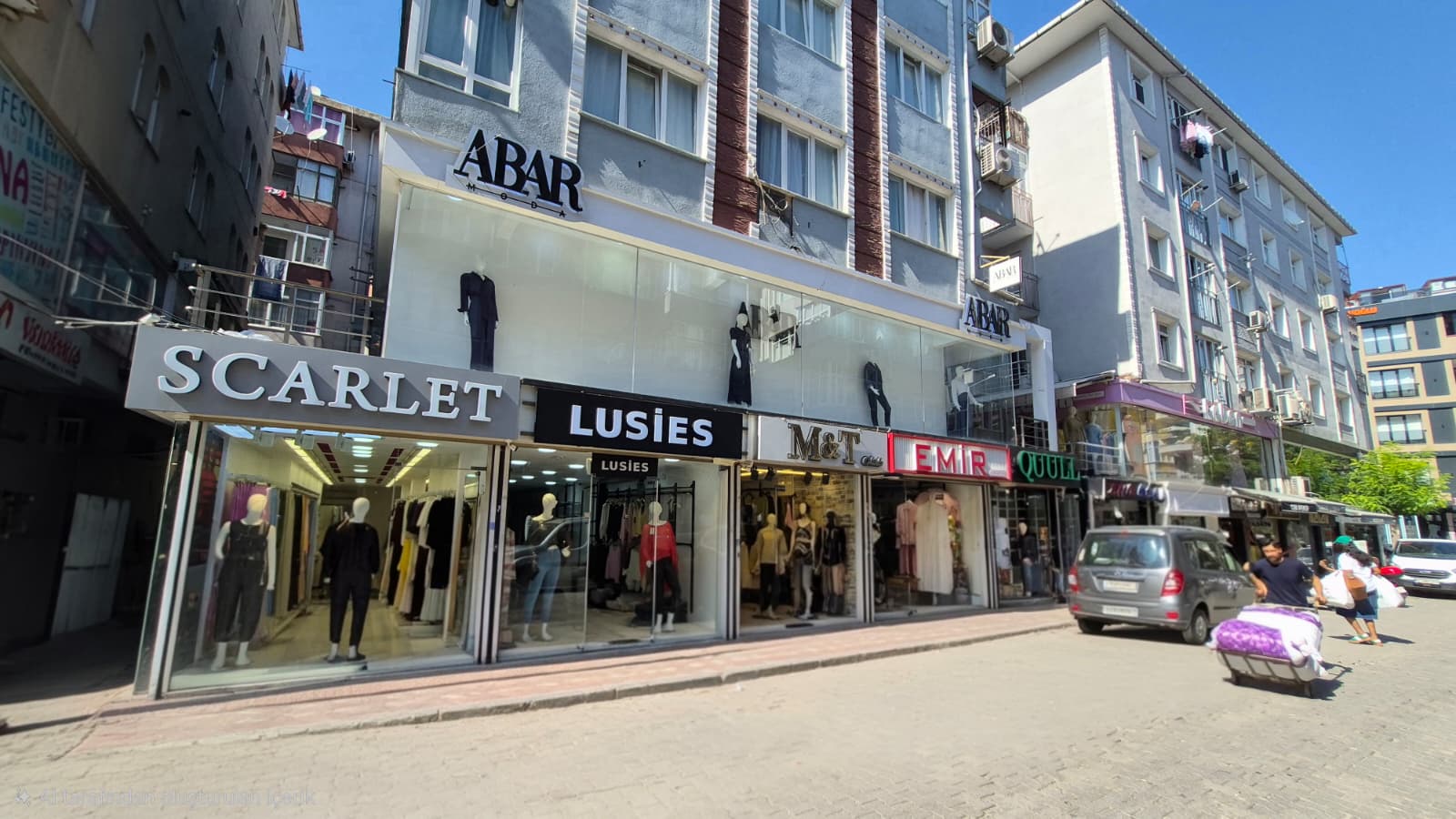 TOPTAN TEKSTİLİN MERKEZİ GÜNGÖRENDE  DÜZ GİRİŞ KİRALIK MAĞAZA